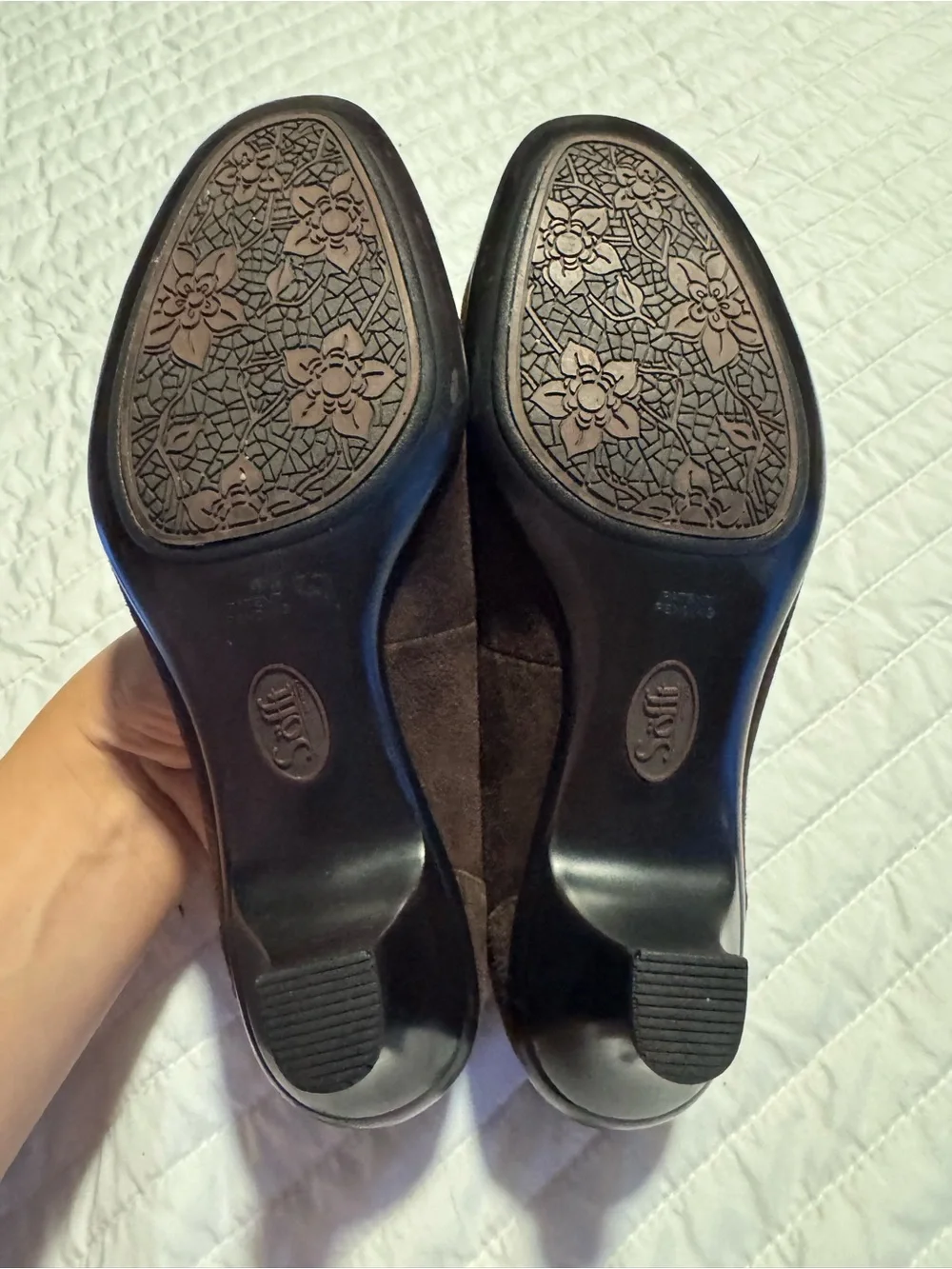 Söfft Brown Suede Studded Bow Pumps Comfort Heels Size 6.5